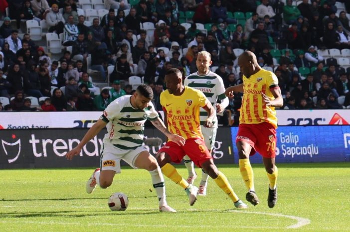 konyaspor-kayserispor-001.jpg