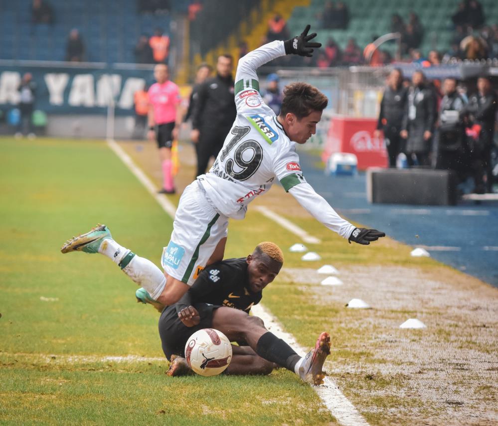 rizespor-konyaspor-002.jpg