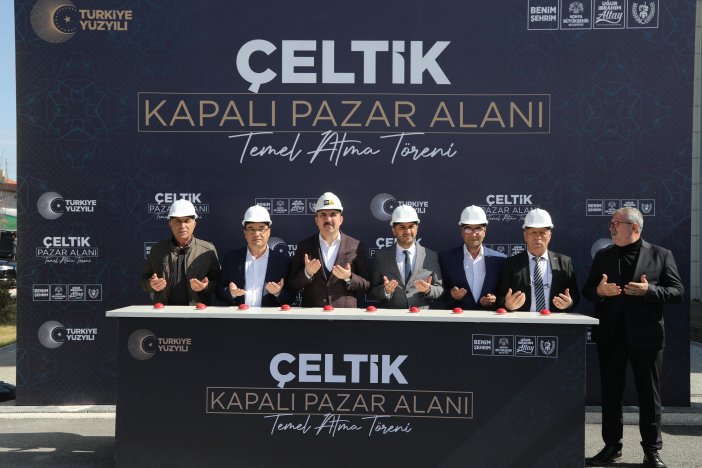 celtik-kapali-pazar-yeri-002.jpg