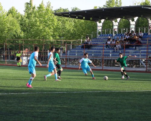 karatay-belediyesi-futbol-takimi-001.jpg