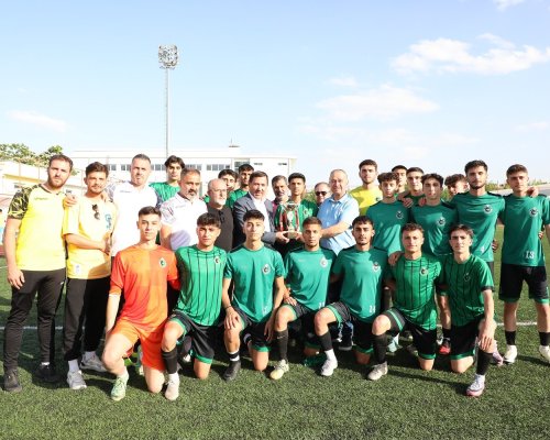 karatay-belediyesi-futbol-takimi-002.jpg