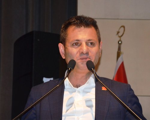 thumbnail-chp-parti-meclisi-uyesi-ali-abbas-erturk-konusurken-foto.jpg
