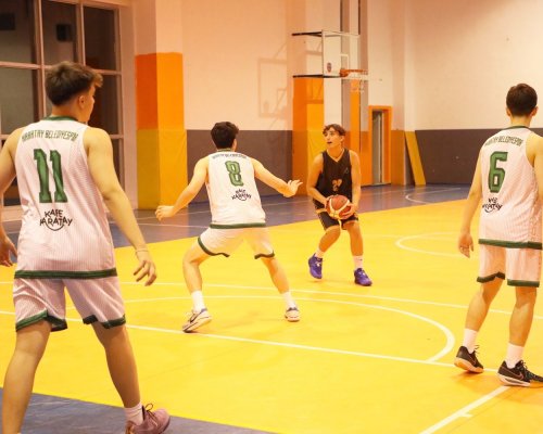karatay-basketbol-takimi-002.jpg