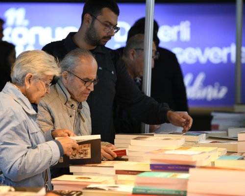 11-konya-kitap-gunleri-002.jpg