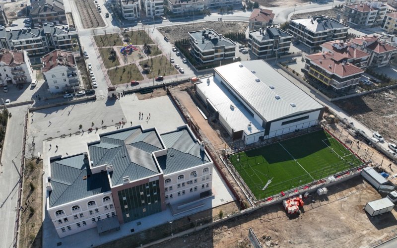 2025/03/17/thumbnail-ahmet-calik-konya-spor-lisesi-4.jpg