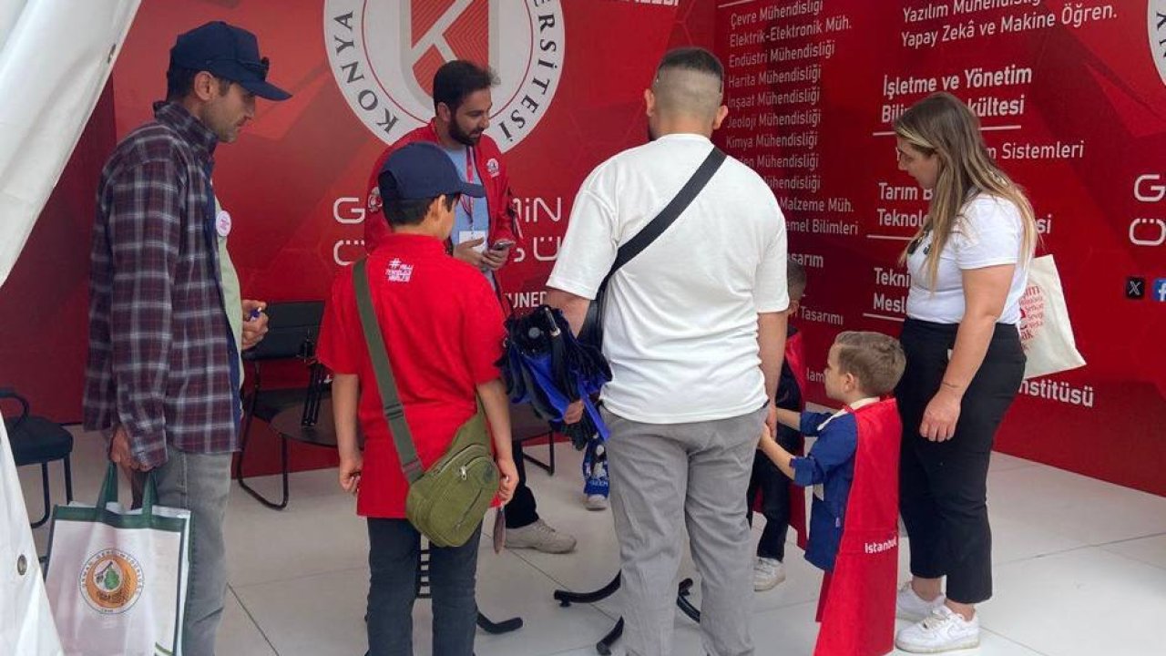 konya-teknik-universitesi-teknofest-kibrista-gelecegi-sekillendiren-projeleriyle-yerini-aldi-09.jpg