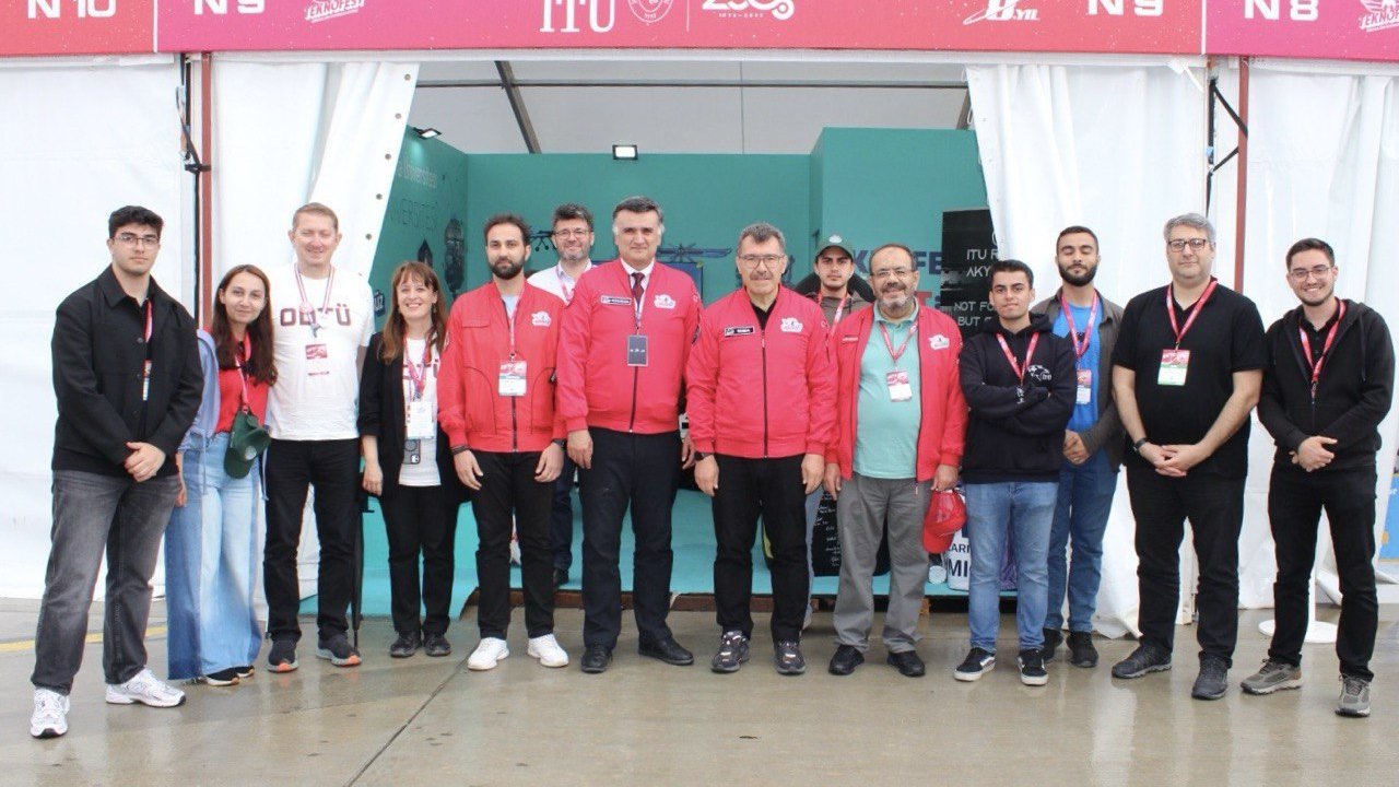 konya-teknik-universitesi-teknofest-kibrista-gelecegi-sekillendiren-projeleriyle-yerini-aldi-10.jpg