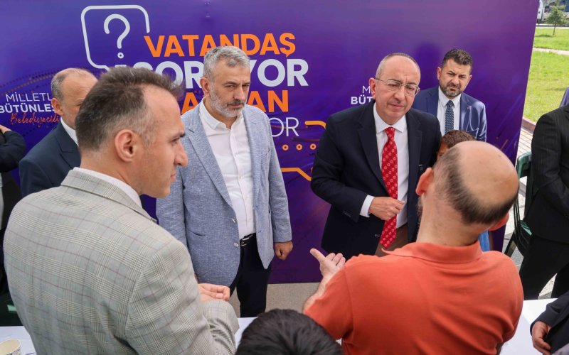 vatandas-soruyor-baskan-cevapliyor-meram-003.jpg