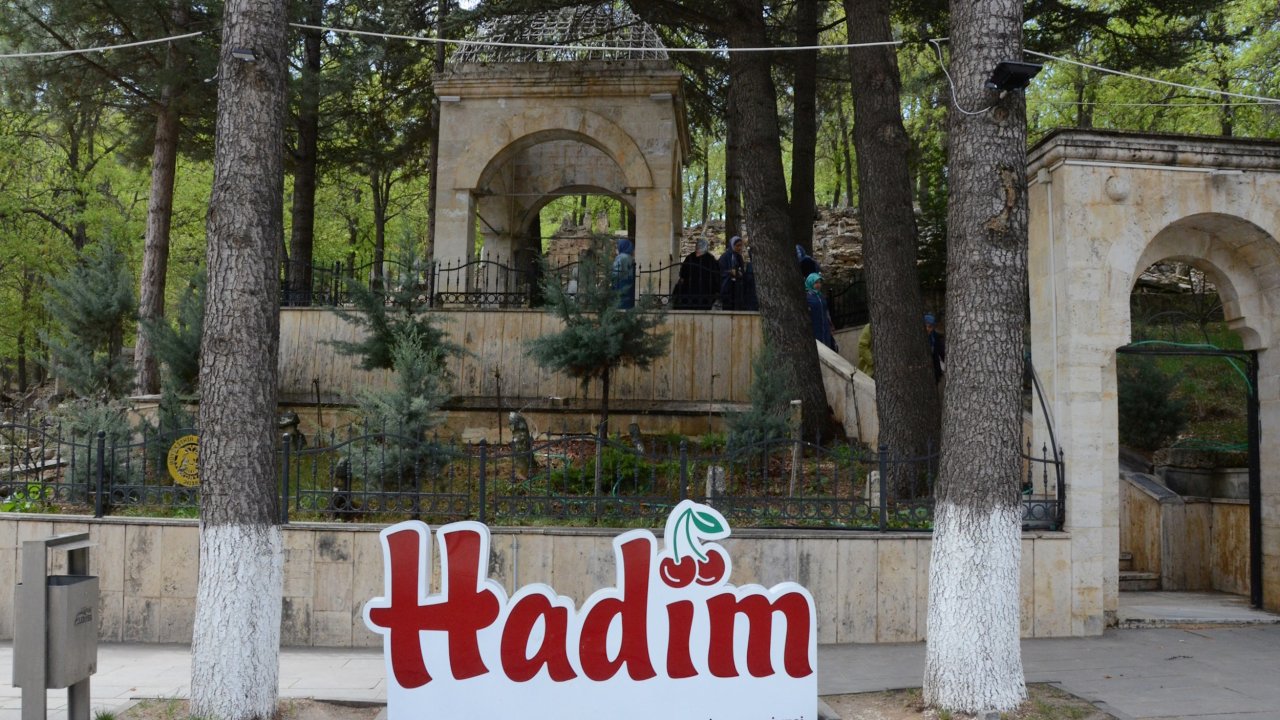 hadimi-turbesi.jpg