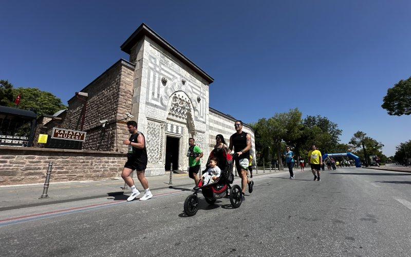konya-yari-maratonu-002.jpg