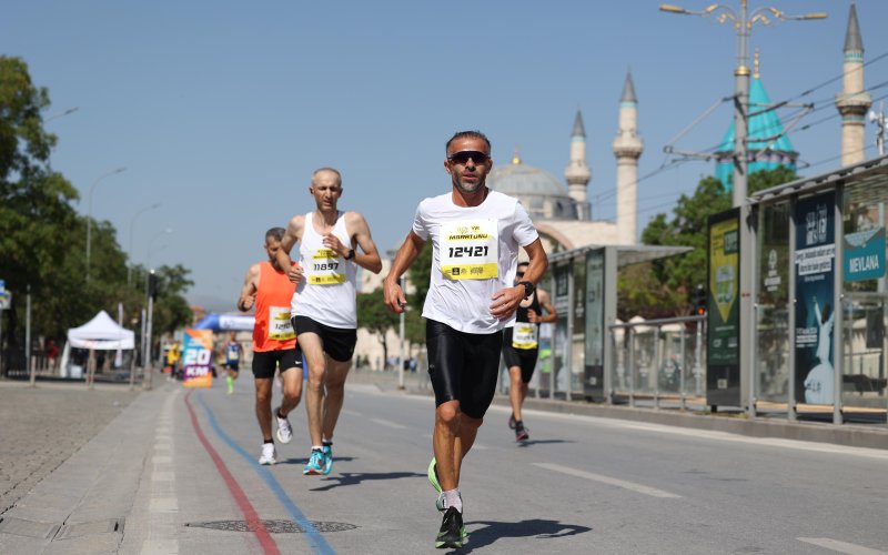 konya-yari-maratonu-004.jpg