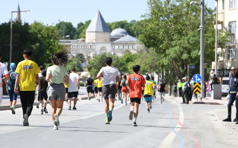 konya-yari-maratonu-005.jpg