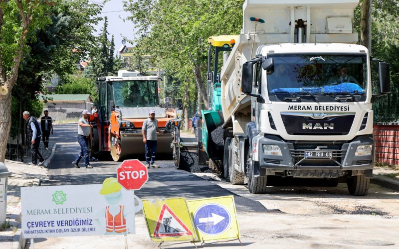 meram-belediyesi-asfalt-mesaisi-002.jpg