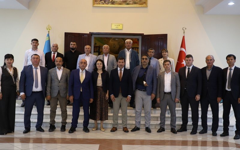 karatay-belediye-baskani-hasan-kilca-kazakistan-ziyareti-2-001.jpg