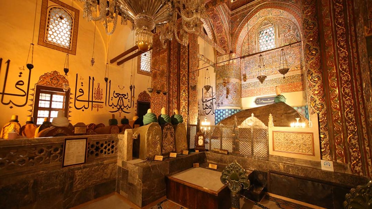 3-mevlana-muzesi-2.jpg