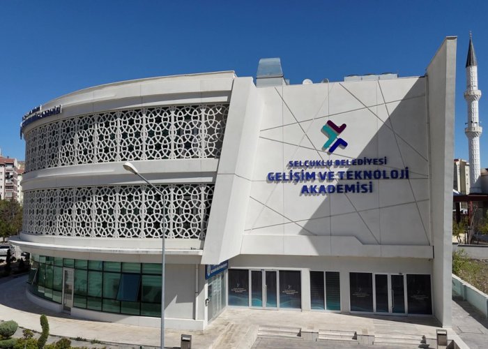 selcuklu-gelisim-ve-teknoloji-akademisi-002.jpg