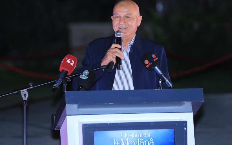 uluslararasi-14-mevlana-siir-soleni-006.jpg