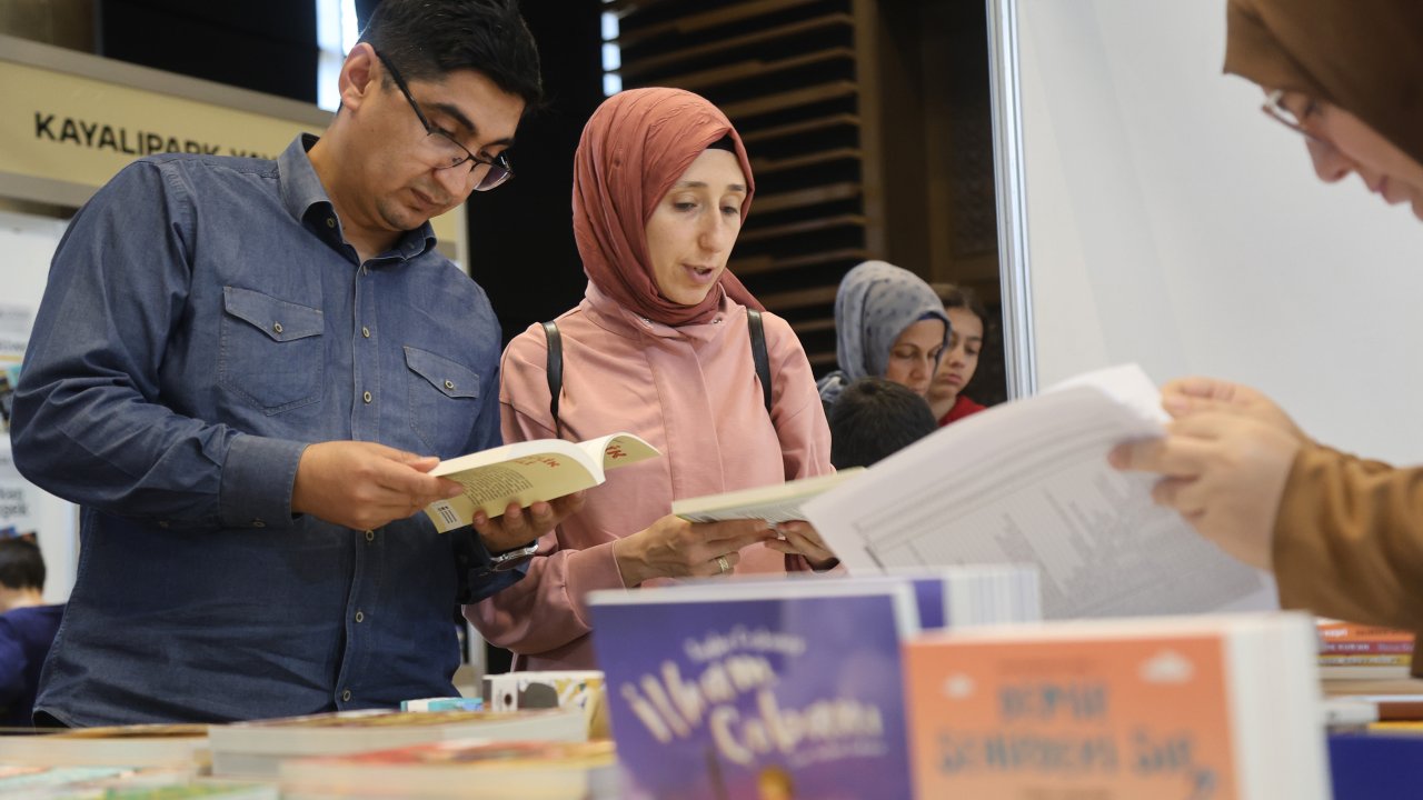12-konya-kitap-gunleri.jpg