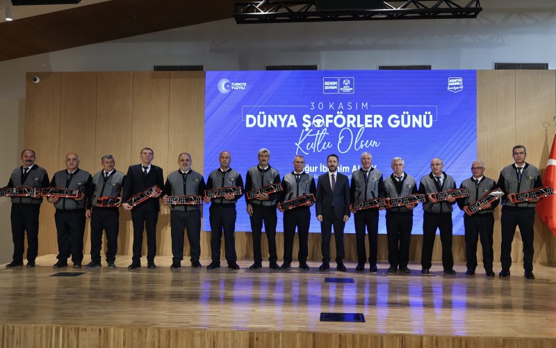 30-kasim-dunya-soforler-gunu-konyada-program-duzenlendi-001.jpg