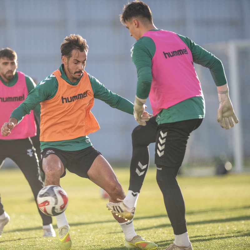 konyaspor-antrenman-2-001.jpg