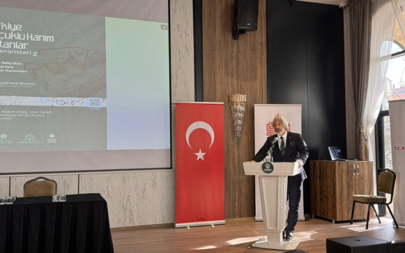 konyada-turkiye-selcuklu-hanim-sultanlar-konferansi-duzenlendi.jpeg