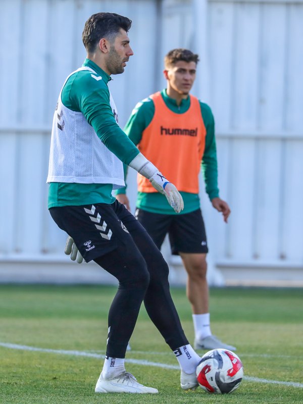 konyaspor-antrenman.jpg