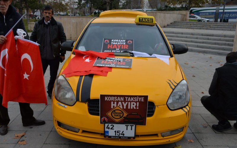 konyali-taksicilerden-korsan-taksicilere-hayir-eylemi-002.jpg