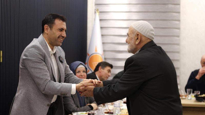 ak-parti-konyada-sehit-aileleri-ve-gazilerle-iftar-001.jpeg
