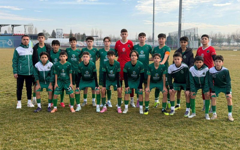karatay-futbol-takimlardindan-onemli-basari-namaglup-play-offta-002.jpg