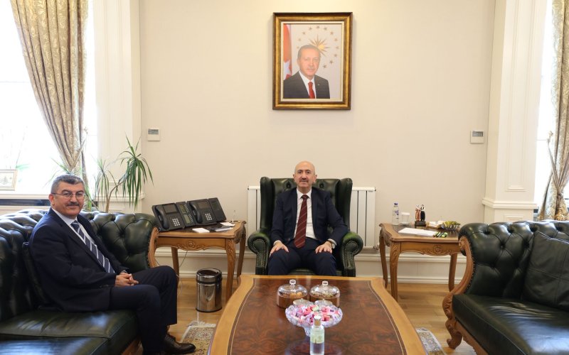hasan-ekiciden-ankarada-yogun-temaslar-001.jpg