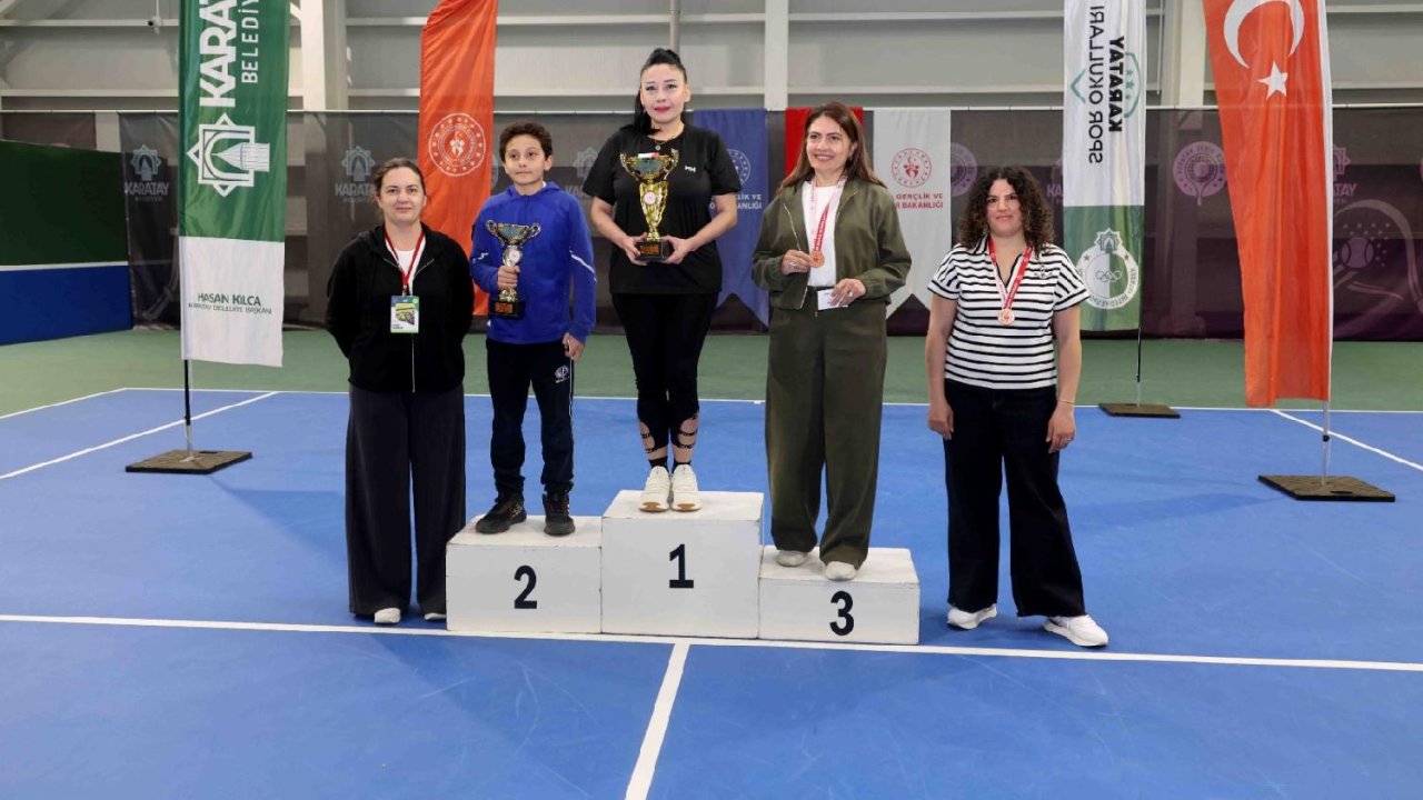 tenis-turnuvasi-konya-il-birinciligi-tamamlandi-3-jpg-1500.jpg
