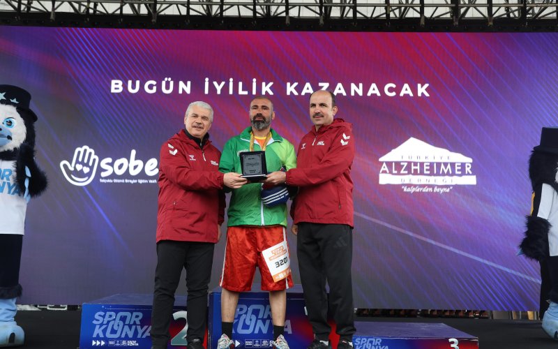 5-uluslararasi-konya-yari-maratonu-006.jpg