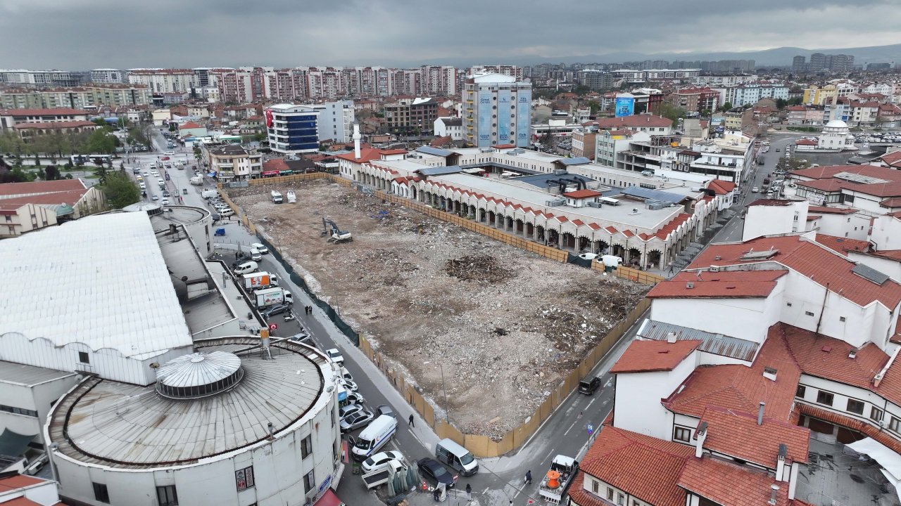 aw697957-01-1.jpg