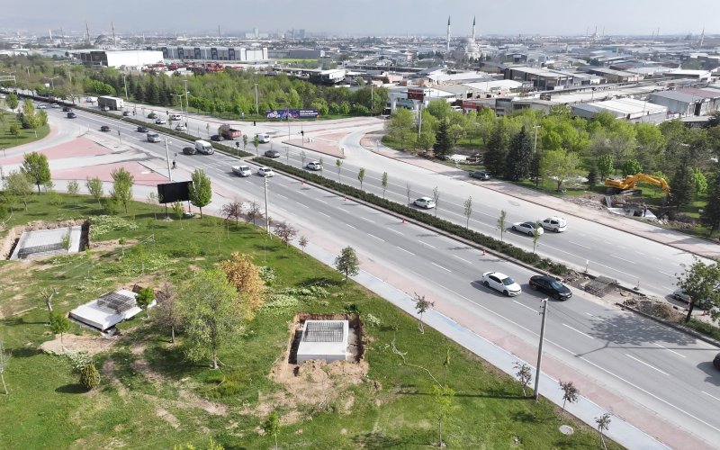 konya-buyuksehir-marsan-girisine-yaya-ust-gecidi-yapiyor.jpg