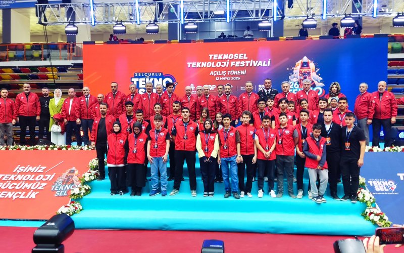 teknosel-2026-kapilarini-acti-robotlar-kapisacak-001.jpeg
