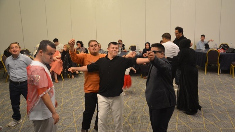ozel-egitimli-bireyler-askerlik-kinasi-001.jpg