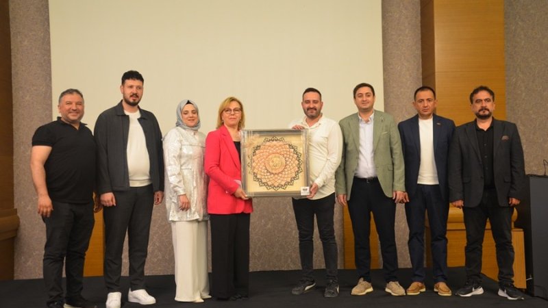 ozel-egitimli-bireyler-askerlik-kinasi-003.jpg