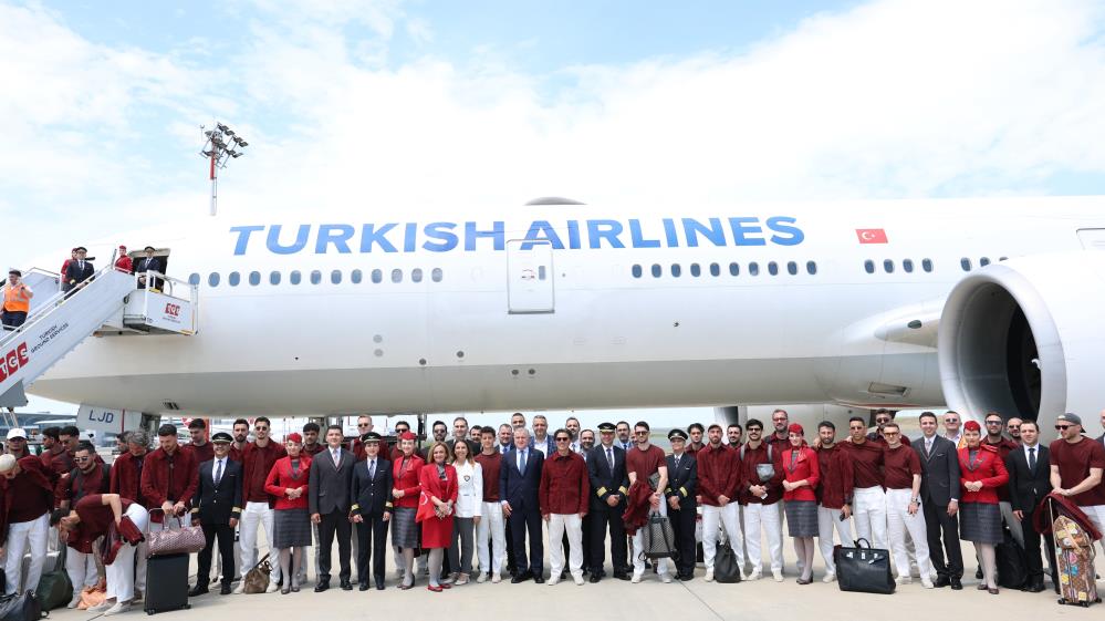 aw716691-01.jpg