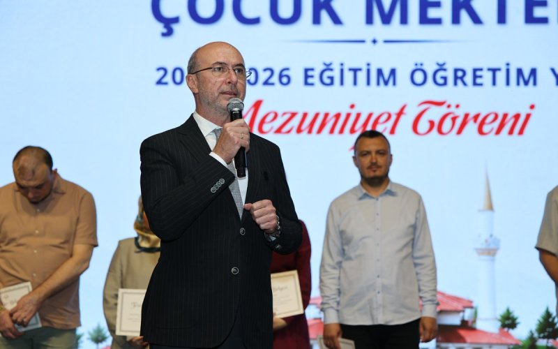 hatice-hatun-kulliyesi-cocuk-mektebinde-mezuniyet-coskusu-yasandi-004.jpg