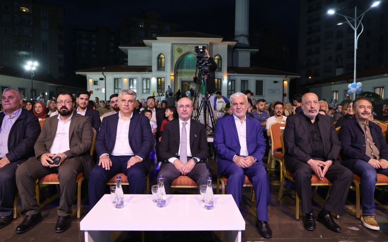hatice-hatun-kulliyesi-cocuk-mektebinde-mezuniyet-coskusu-yasandi-010.jpg