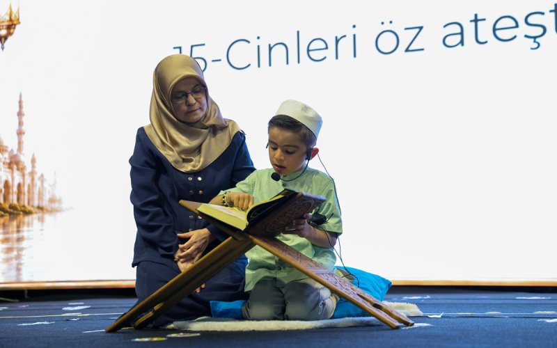 hatice-hatun-kulliyesi-cocuk-mektebinde-mezuniyet-coskusu-yasandi-012.jpg
