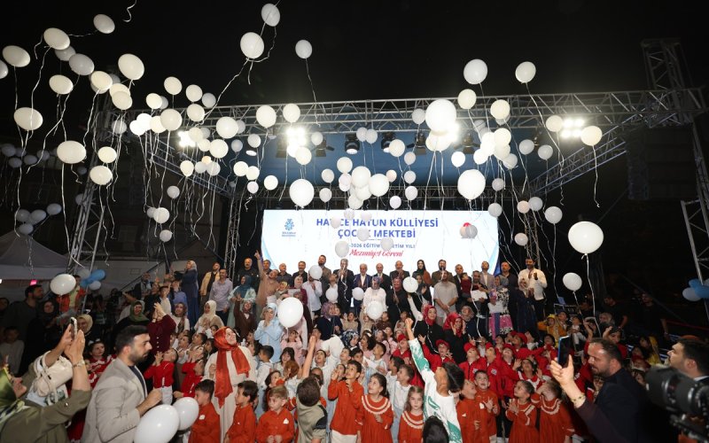 hatice-hatun-kulliyesi-cocuk-mektebinde-mezuniyet-coskusu-yasandi.jpg