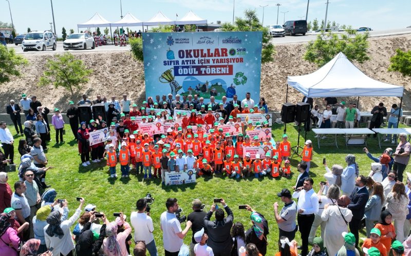 selcukluda-sifir-atik-bilinci-odullendirildi-001.jpg