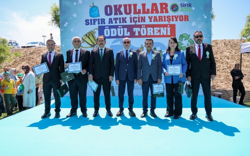 selcukluda-sifir-atik-bilinci-odullendirildi-002.jpg