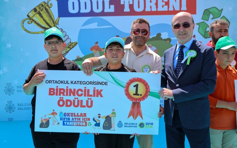 selcukluda-sifir-atik-bilinci-odullendirildi-005.jpg