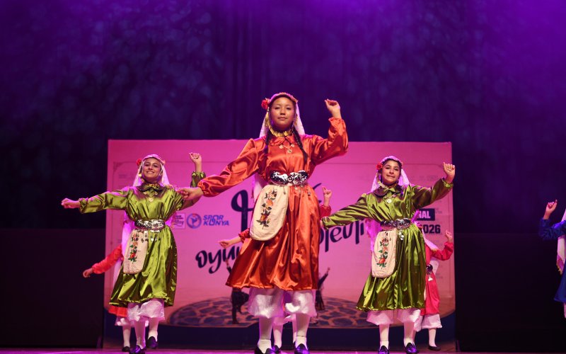 konya-halk-oyunlari-soleni-005.jpg