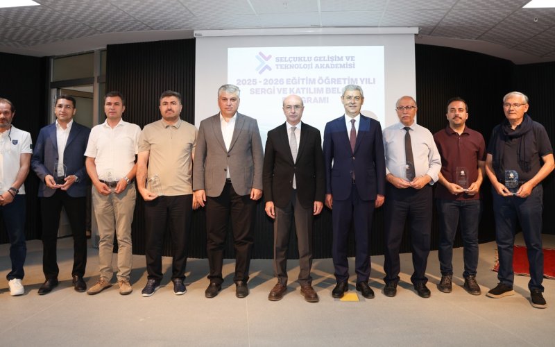 selcuklu-gelisim-ve-teknoloji-akademisinde-2026-yil-sonu-sergi-ve-sertifika-toreniyle-taclandi-003.jpg