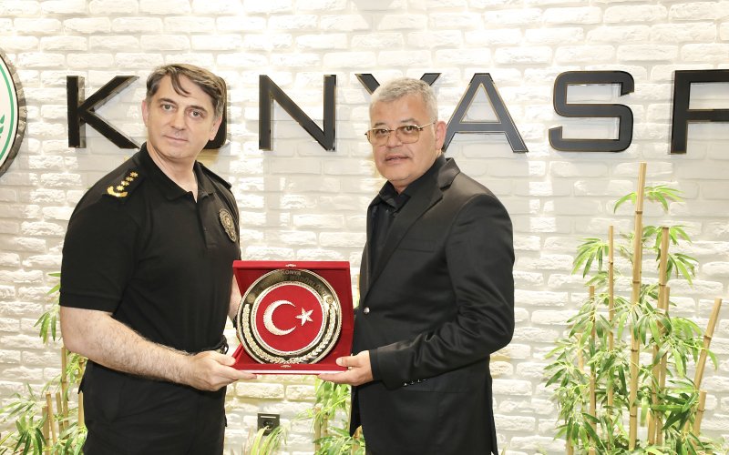 konya-il-emniyet-muduru-koctan-konyaspora-ziyaret.jpg