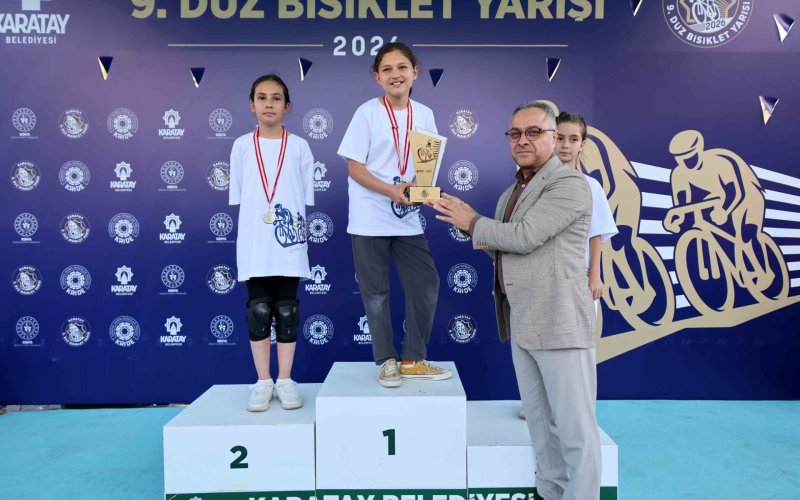 karatay-9-duz-bisiklet-yarisi-heyecana-sahne-oldu-001.jpg