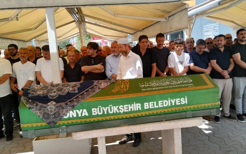 ayse-nokta-son-yolculuguna-ugurlandi-001.jpeg